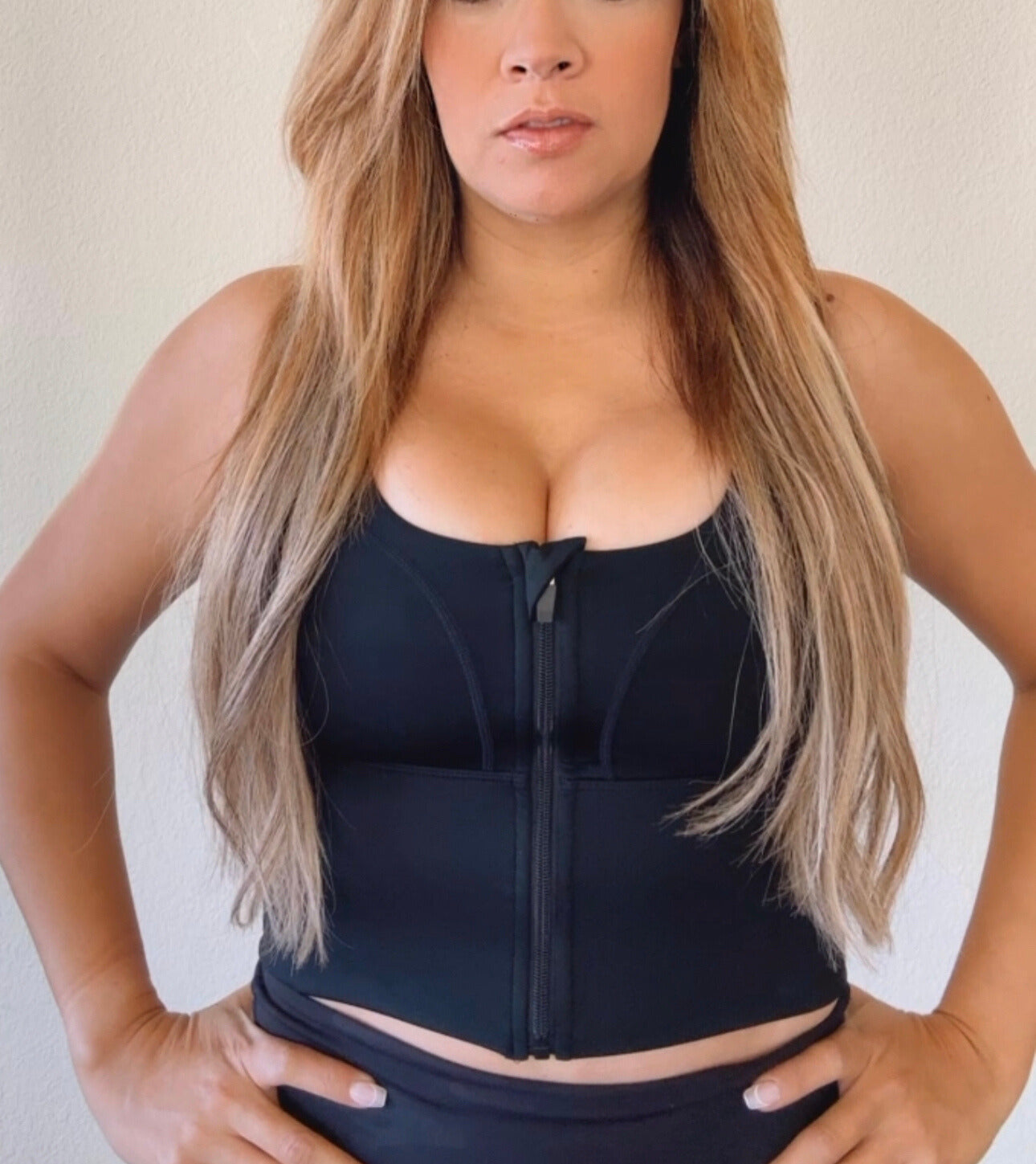 SOLD OUT! Chicas Sculpted Top